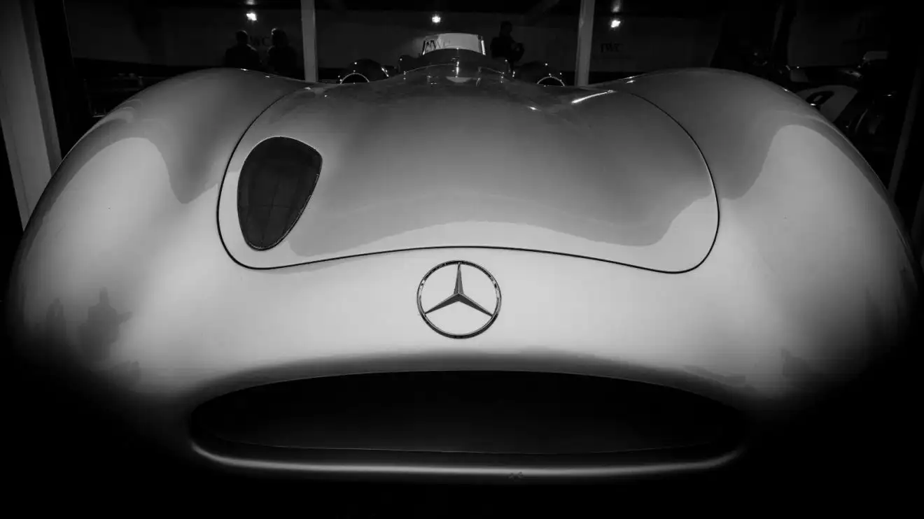 c-747 A front view of the Mercedes W196R.