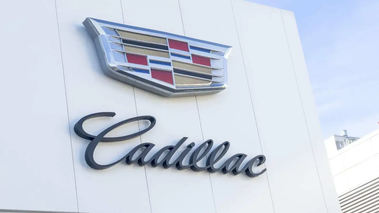 c-759 Cadillac logo Formula 1 PlanetF1