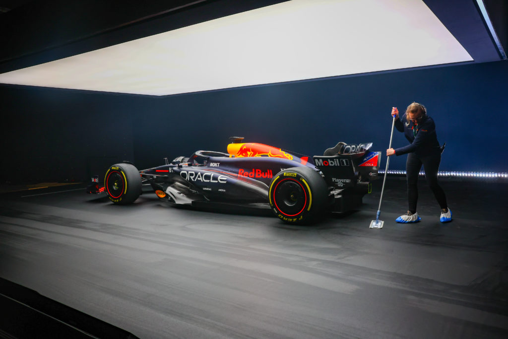 gettyimages-2013345031-1024x683-1 The RB20 is pictured during the Oracle Red Bull Racing RB20 car launch at Red Bull Racing Factory on February 15, 2024 in Milton Keynes, England.