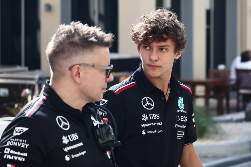 gettyimages-2188831327-1024x683-1 Peter Bonnington and Andrea Kimi Antonelli during the Formula 1 post-season testing at Yas Marina Cicuit in Abu Dhabi, United Arab Emirates on Dece...