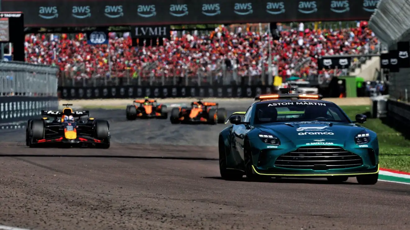 c-1089 The Safety Car leads race leader Max Verstappen