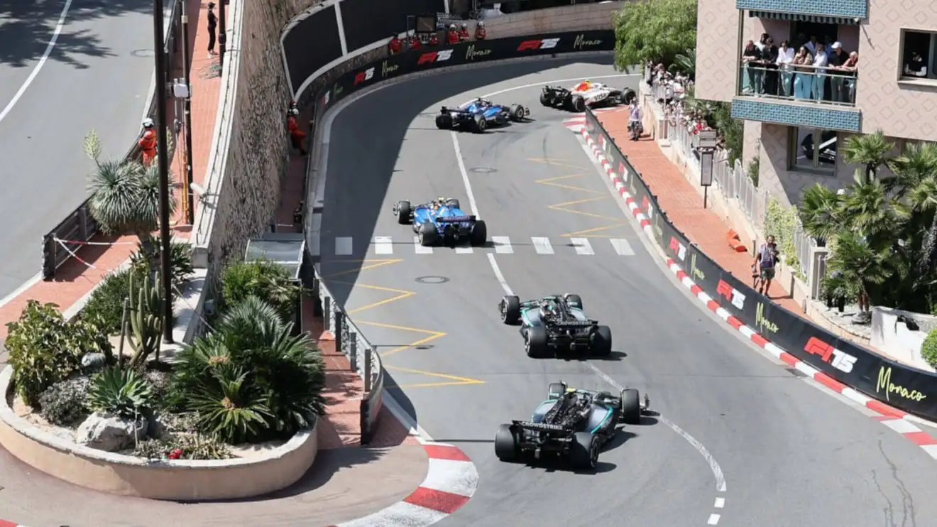 c-1490 Racing Bulls leads Williams and Mercedes
