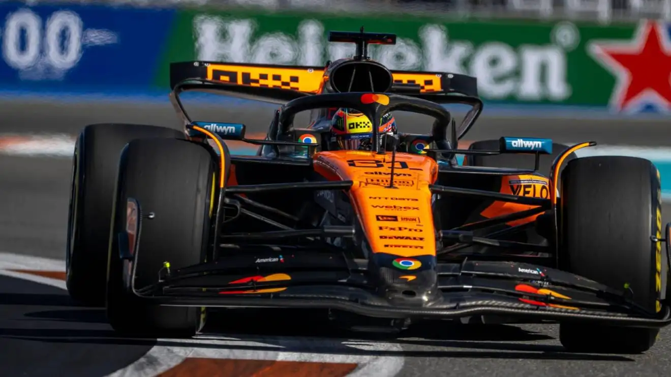 c-437 Oscar Piastri, McLaren, 2025 Miami Grand Prix.