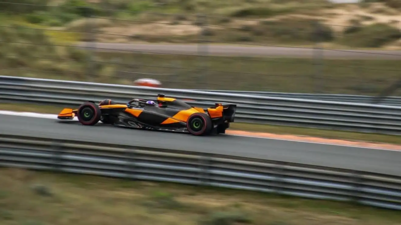 c-464 McLaren junior Alex Dunne carried out a TPC outing at Zandvoort on Wednesday.