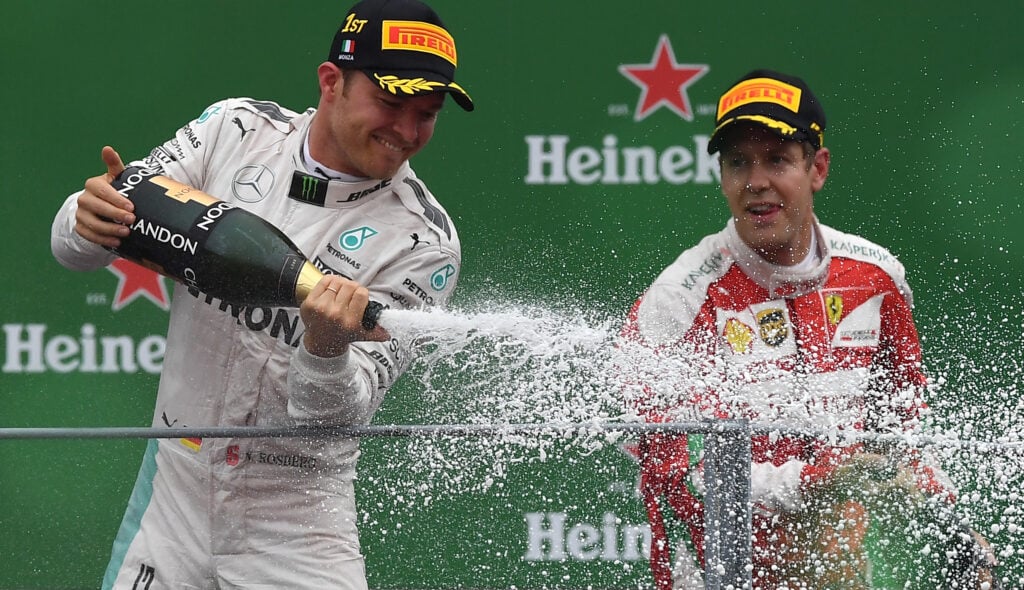 gettyimages-599175120-1024x590-1 Photo credit should read GABRIEL BOUYS/AFP via Getty Images