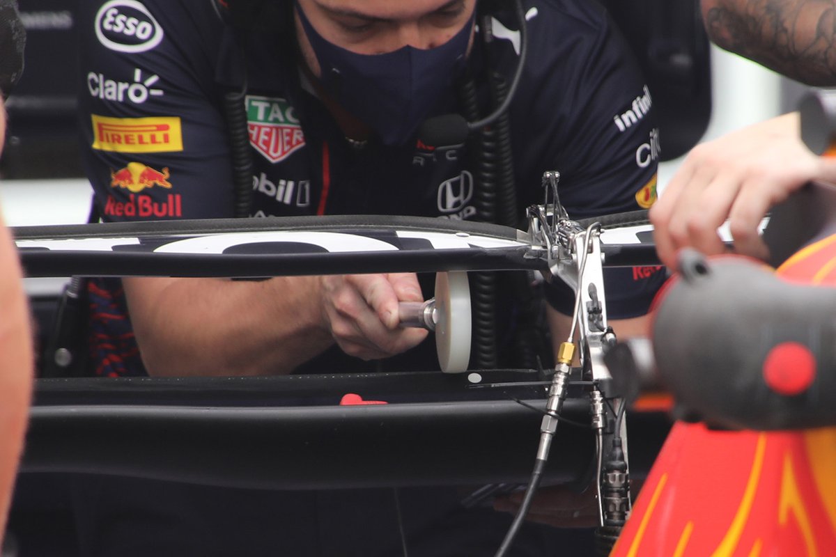 red-bull-racing-rb16b-drs-gap-1 Red Bull Racing RB16B DRS gap checking