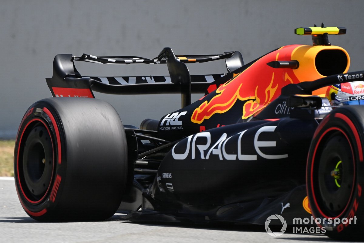 sergio-perez-red-bull-racing-r-1 Sergio Perez, Red Bull Racing RB18