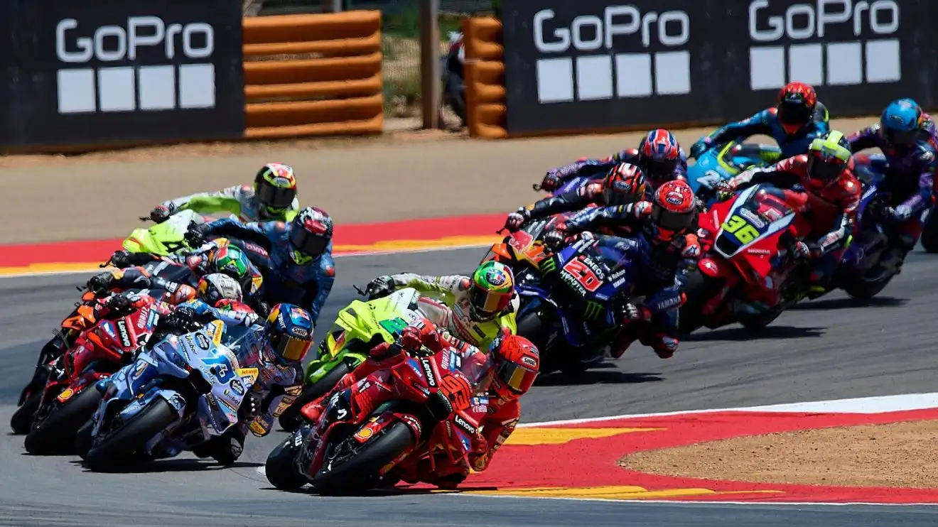 c-1036 Motorcyclists compete in a race during the MotoGP Aragon Grand Prix