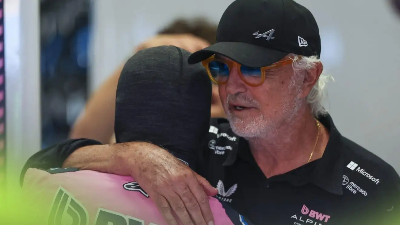 c-1093 Flavio Briatore hugs Franco Colapinto in the Alpine garage at the 2025 Emilia Romagna Grand Prix