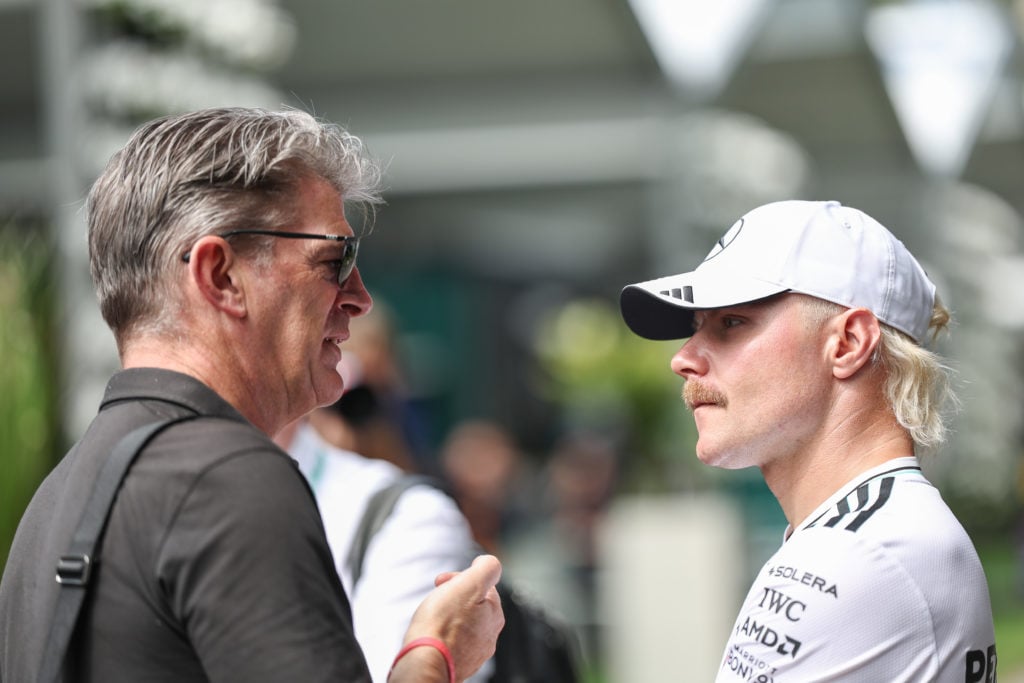 gettyimages-2204221437-1024x683-1 Valtteri Bottas speaks to Graeme Lowdon in the Australian GP paddock.